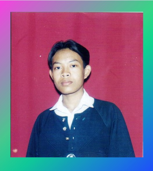 Pic Waktu Aku SMP kelas 3 .,... jejeje Imut gak,,,.. gak lah..!!